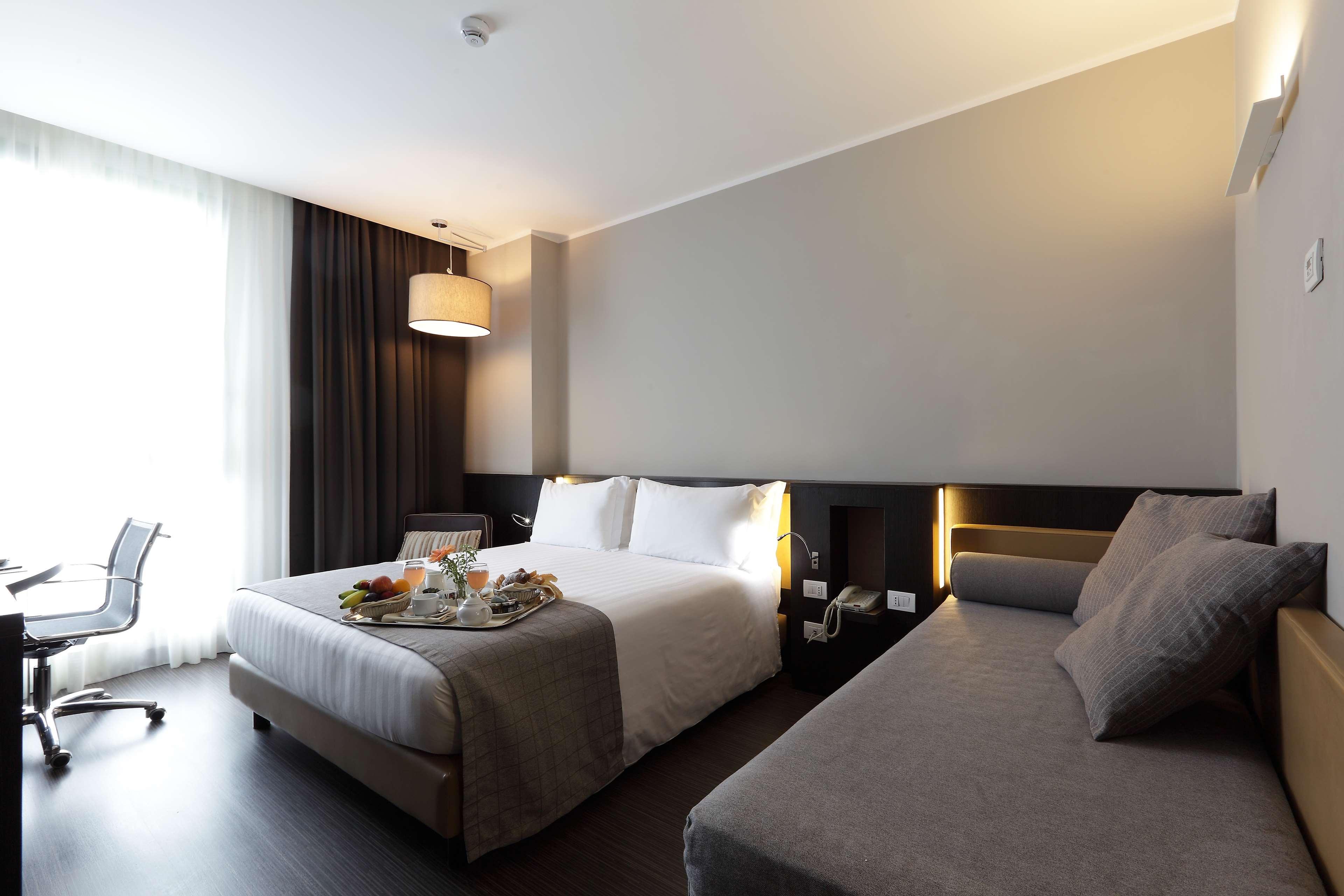 Best Western Premier Chc Airport Genoa Exterior photo