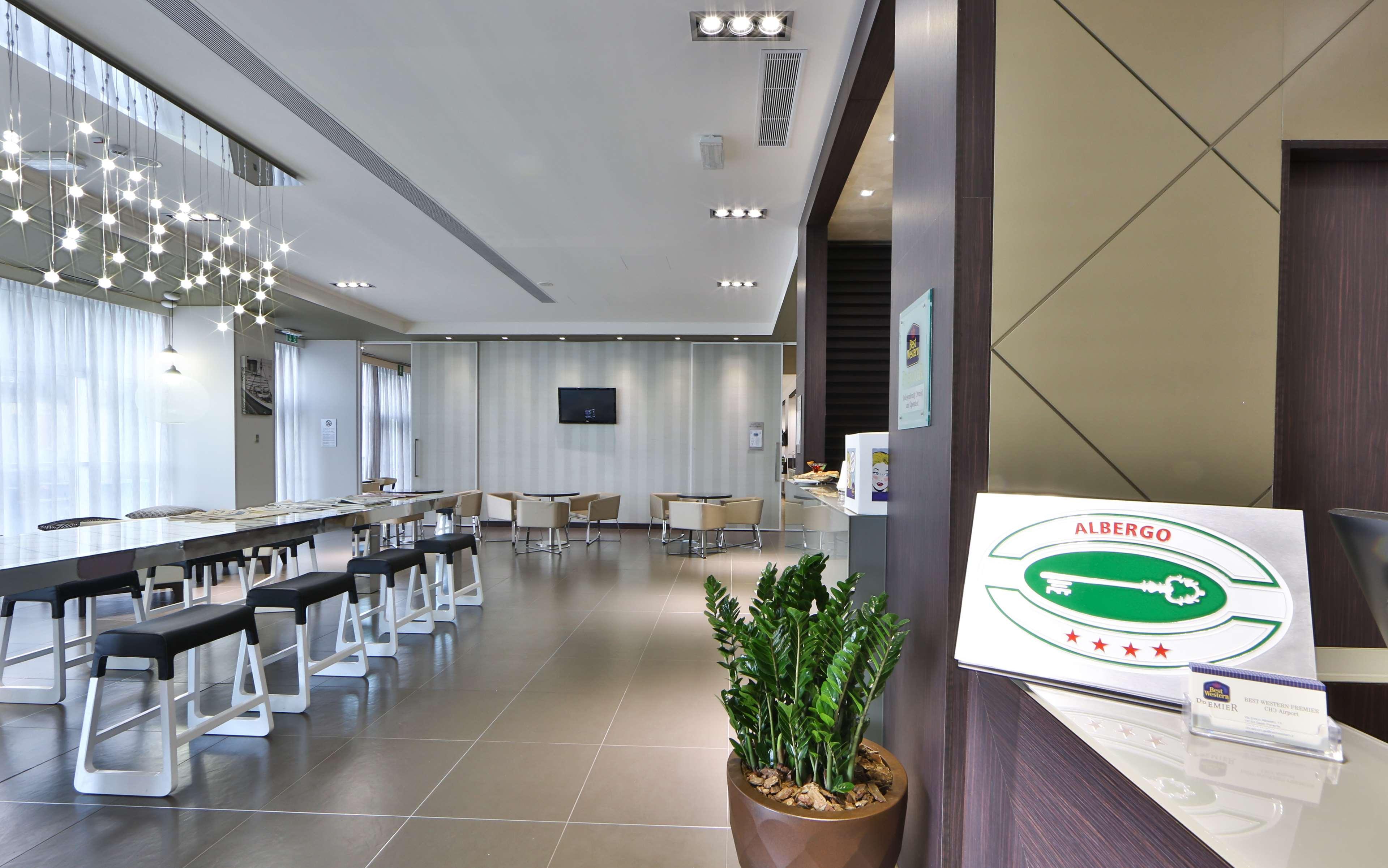 Best Western Premier Chc Airport Genoa Exterior photo
