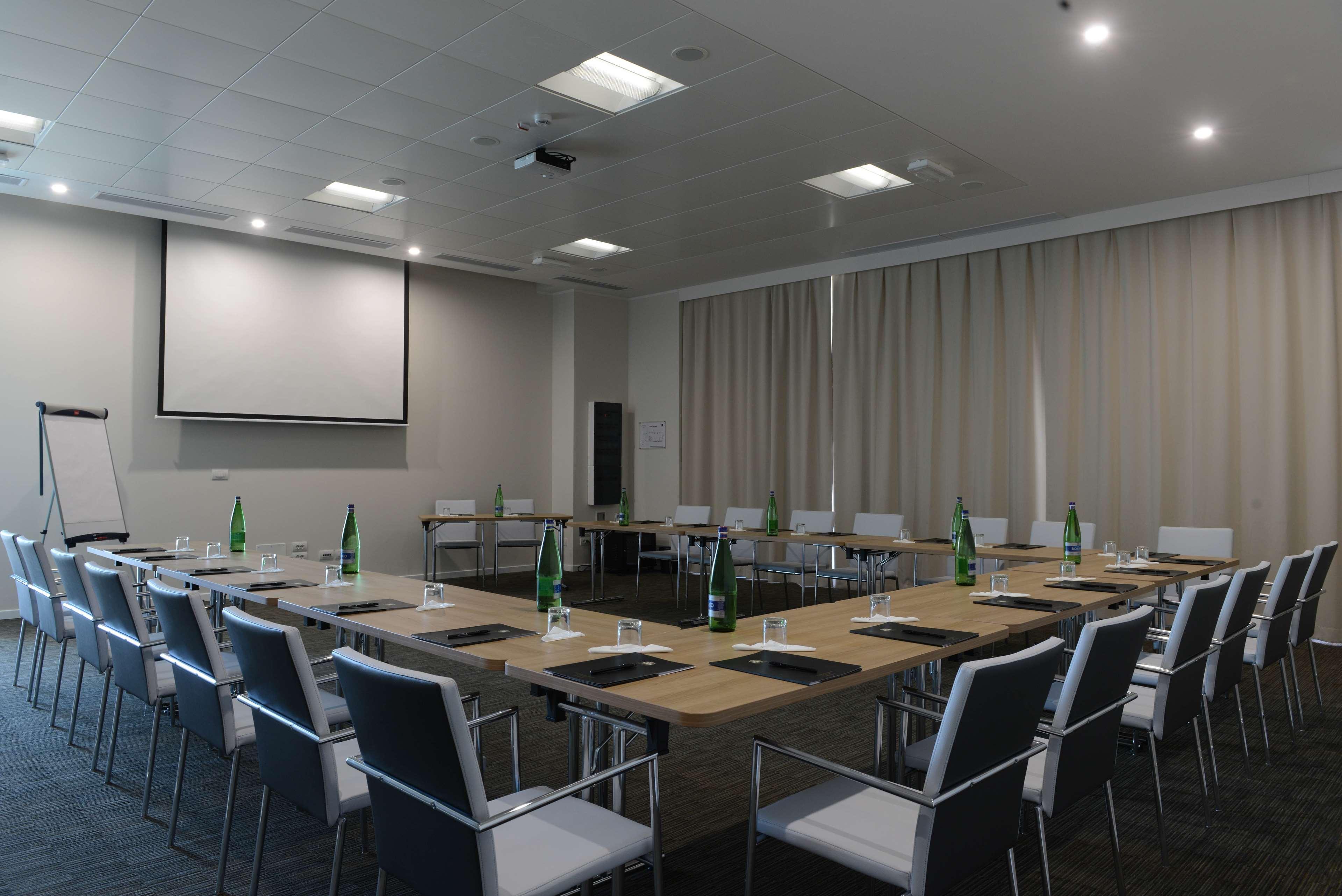 Best Western Premier Chc Airport Genoa Exterior photo