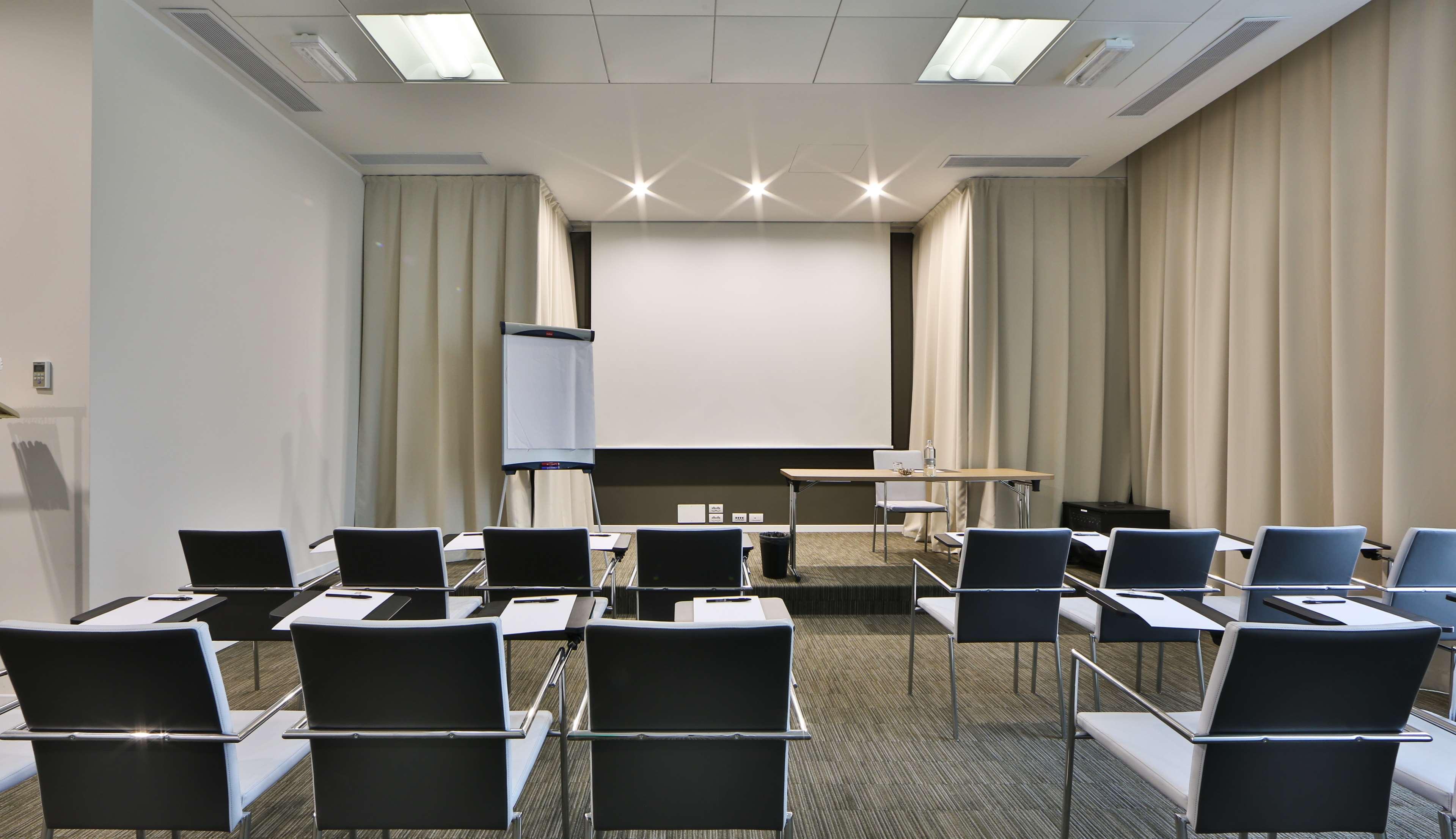 Best Western Premier Chc Airport Genoa Exterior photo
