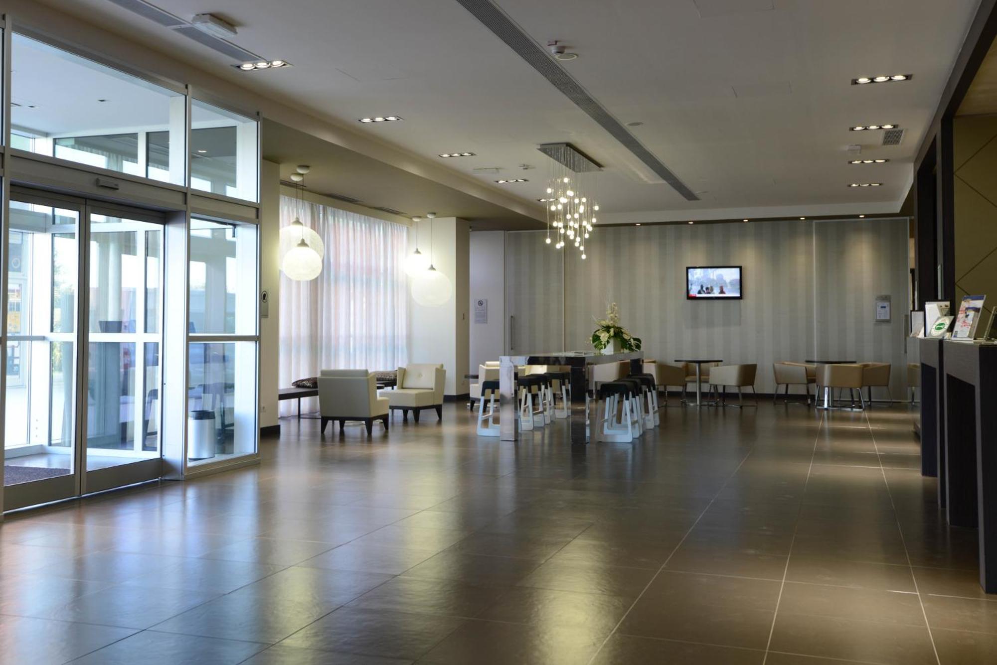 Best Western Premier Chc Airport Genoa Exterior photo